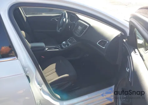 2015 Chrysler 200 Limited из США, поврежденный, VIN 1C3CCCAB4FN557922